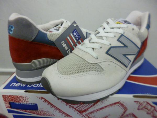 ニューバランス NEW BALANCE
