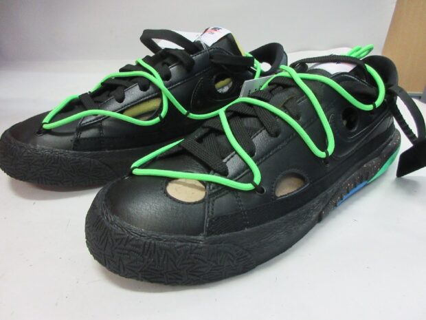 ナイキ　NIKE OFF-WHITE BLAZER LOW'77OW DH7863-001 スニーカー