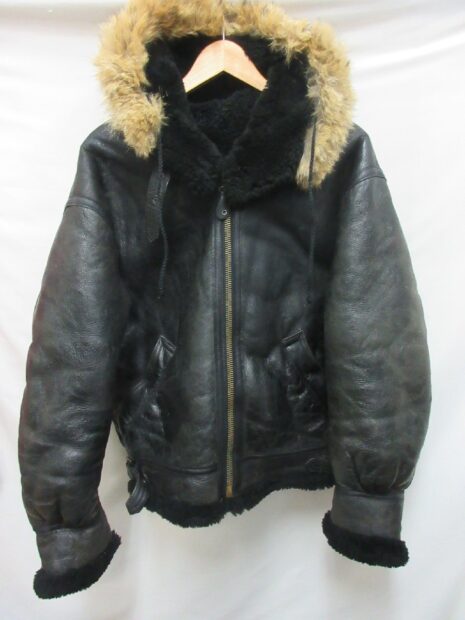 アヴィレックス AVIREX リアルムートン フライト ジャケット