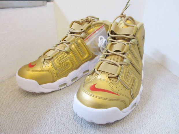 シュプリーム SUPREME × NIKE AIR MORE UPTEMPO エアモアアップテンポ 902290-700