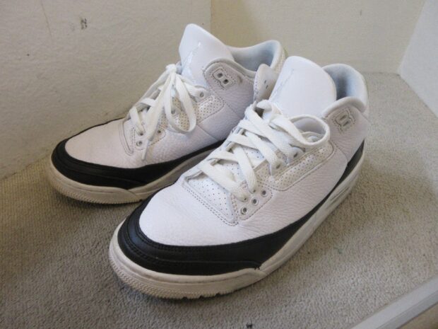 ナイキ　NIKE AIR JORDAN 3 RETRO SP Fragment DA3595-100 　スニーカー