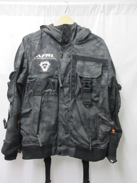 アヴィレックス　AVIREX マルチファンクショナルジャケット