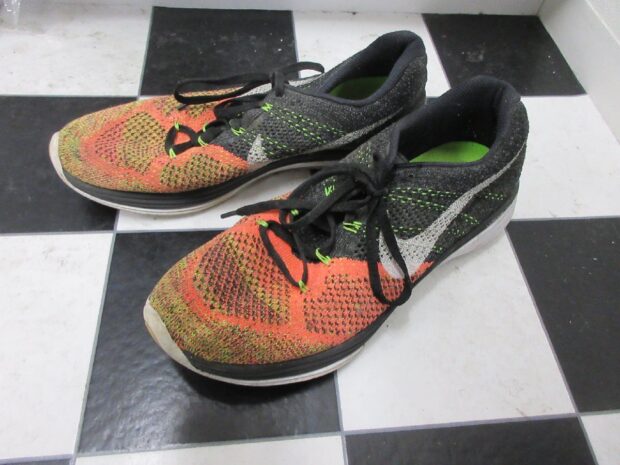 ナイキ　NIKE FLYKNIT LUNAR 3 フライニット ルナ3　698181 007 スニーカー