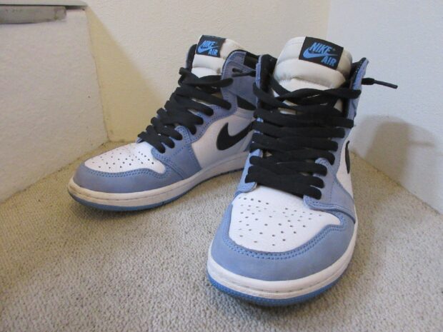 ナイキNIKE AIR JORDAN 1 RETRO HIGH OG エアジョーダン1 レトロ ハイ ユニバーシティブルー 555088-134 スニーカー