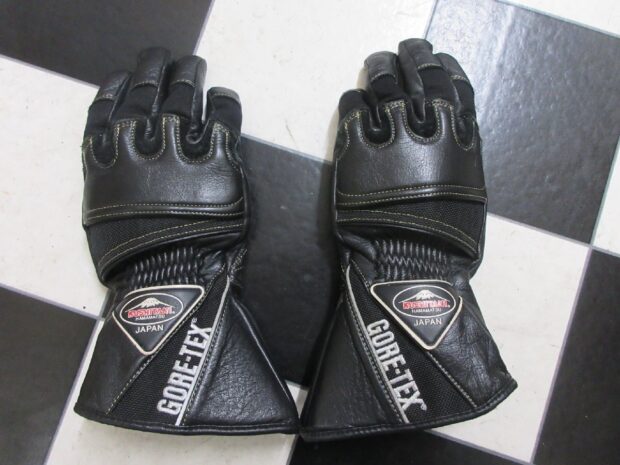 クシタニ　KUSHITANI ウィンターグローブ　ゴアテックス