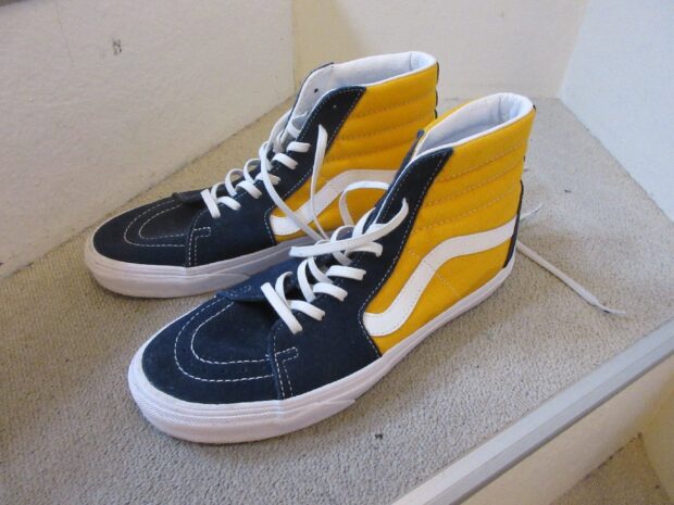 バンズ　VANS SK8-HI navy and yellow　スニーカー
