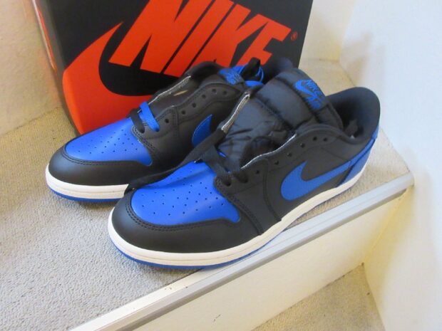 ナイキ　NIKE　AIR JORDAN 1 RETRO LOW '85 OGBLACKAND ROYAL BLUE IB1981-004　スニーカー