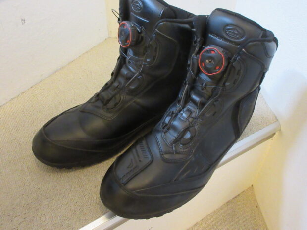 クシタニ アドーネシューズ