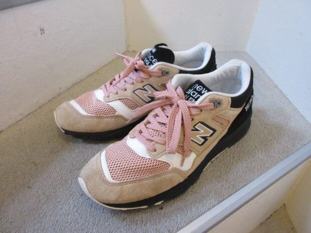 UK製 ニューバランス 　NEW BALANCE M1530SVS スニーカー　