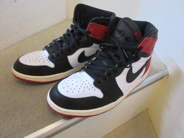 ナイキ NIKE AIR JORDAN 1 RE HI OG BLACK TOE REIMAGINED DZ5485-106 スニーカー