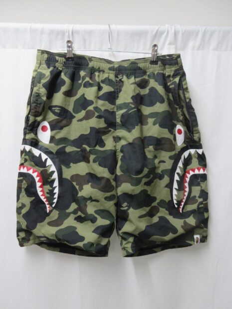 ア ベイシング エイプ APE 1ST CAMO SIDE SHARK BEACH SHORTS 