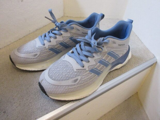 アディダス adidas ランニングシューズ